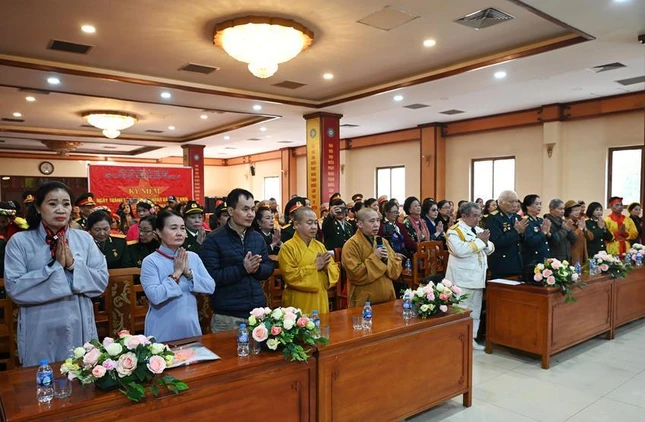 Niệm Phật cầu gia hộ