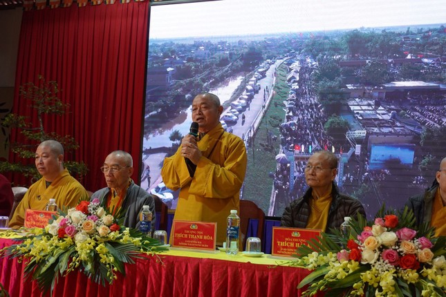 Thượng tọa Thích Thanh Hòa phát biểu chào mừng