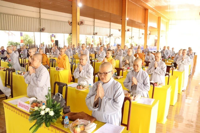 Niệm Phật cầu gia hộ