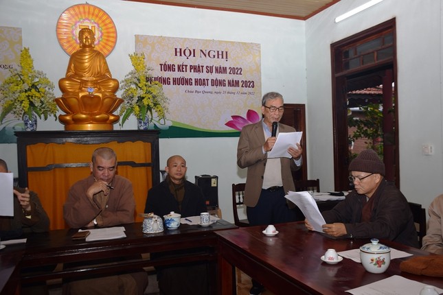 Phật tử Tâm Ninh - Hoàng Công Hiền đọc báo cáo tổng kết