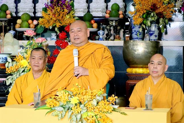 Thượng tọa Thích Minh Lực chia sẻ Phật pháp Thượng tọa Thích Minh Lực chia sẻ Phật pháp