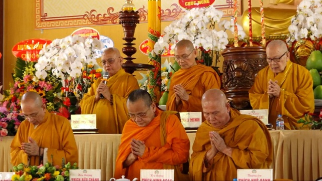 Niệm Phật cầu gia hộ