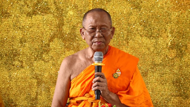 Hòa thượng Thạch Sok Xane ban đạo từ