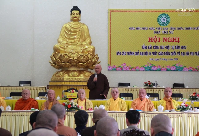 Trưởng lão Hòa thượng Thích Giác Quang ban đạo từ