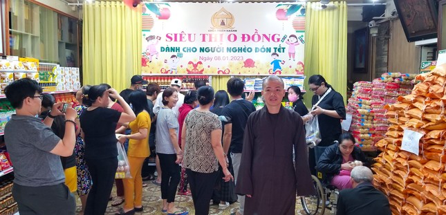 "Siêu thị 0 đồng" tại chùa Thiên Khánh