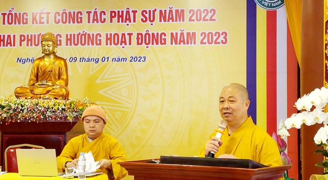 Hòa thượng Thích Thọ Lạc báo cáo kết quả Đại hội đại biểu Phật giáo toàn quốc lần thứ IX và kết quả Hội nghị kỳ 2 Hội đồng Trị sự GHPGVN