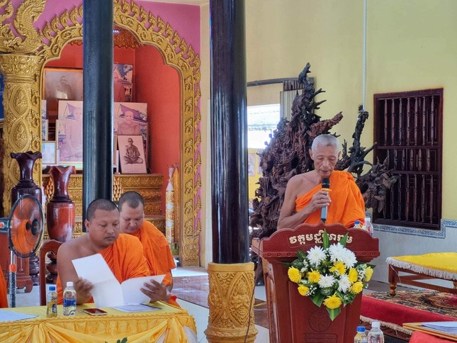 Thượng tọa Thạch Văn phát biểu khai mạc Thượng tọa Thạch Văn phát biểu khai mạc