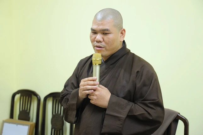 Đại đức Thích Nguyên Tài báo cáo tổng kết Đại đức Thích Nguyên Tài báo cáo tổng kết