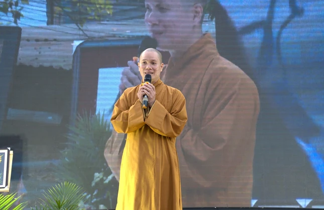 Đại đức Thích Thông Nghiêm phát biểu khai mạc
