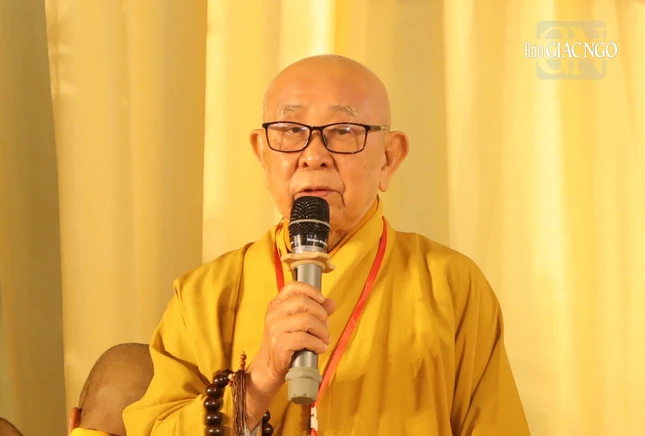 Trưởng lão Hòa thượng Thích Như Tín phát biểu khai mạc