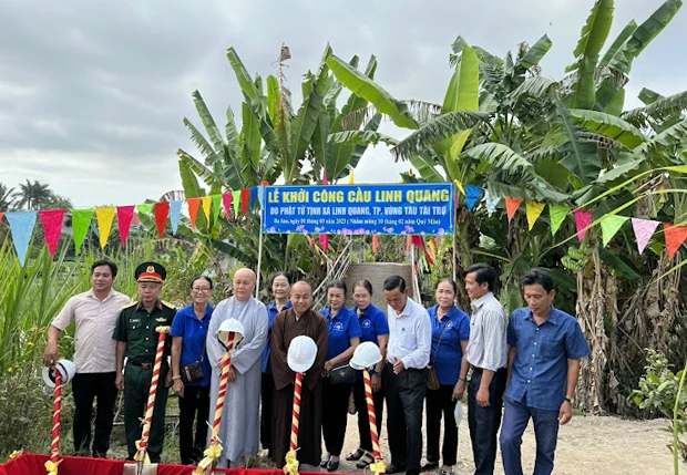 Chính thức khởi công xây dựng cầu Linh Quang Chính thức khởi công xây dựng cầu Linh Quang