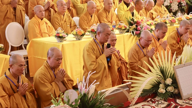 Thượng tọa Thích Thanh Hòa dâng lời tác bạch