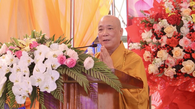 Hòa thượng Thích Bảo Nghiêm dâng lời khánh tuế