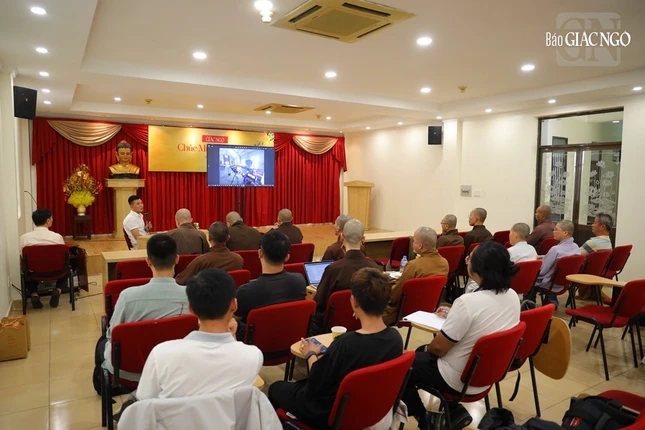 Buổi "Chia sẻ kỹ năng chụp ảnh, quay và dựng phim" do Câu lạc bộ Phóng viên - Cộng tác viên Báo Giác Ngộ tổ chức vào ngày 24-3