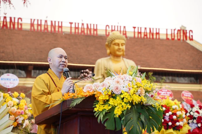 Thượng tọa Thích Đức Thiện ban đạo từ