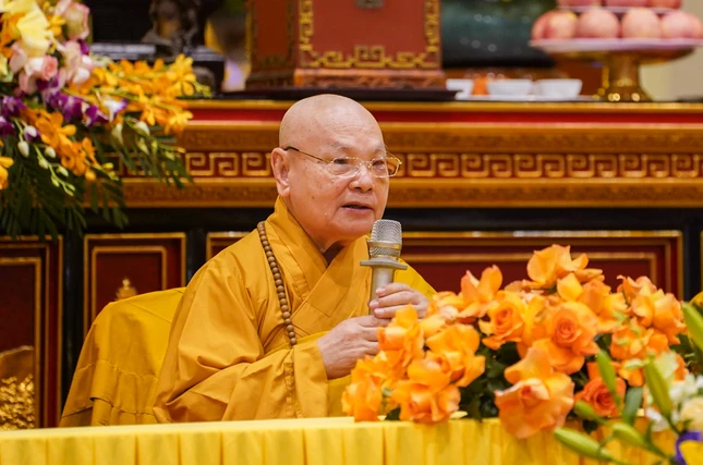 Hòa thượng Thích Thiện Nhơn giáo giới