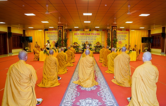 Tấn đàn truyền giới Tỳ-khiêu