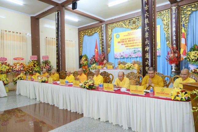 Chư tôn đức chứng minh, chủ tọa hội nghị Chư tôn đức chứng minh, chủ tọa hội nghị