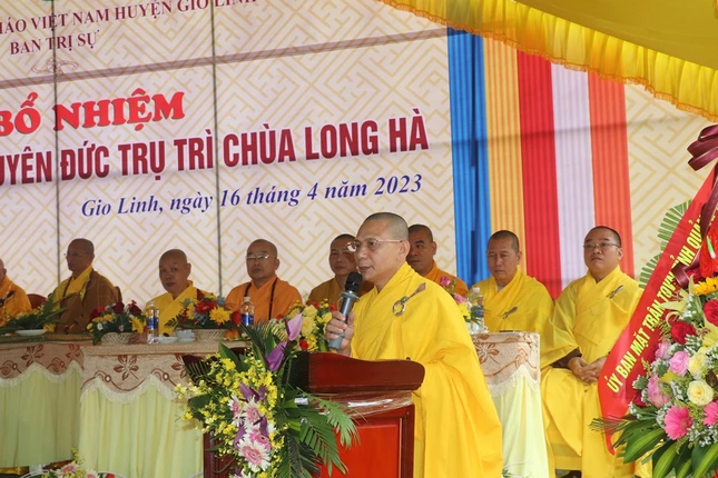 Thượng tọa Thích Huệ Nhẫn phát biểu khai mạc Thượng tọa Thích Huệ Nhẫn phát biểu khai mạc