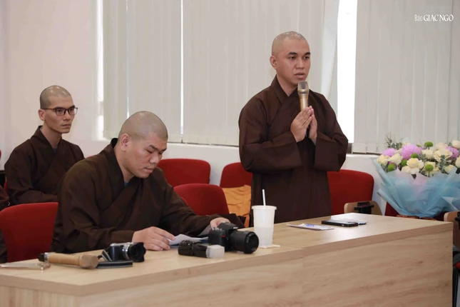 Đại đức Thích Minh Lộc phát biểu Đại đức Thích Minh Lộc phát biểu