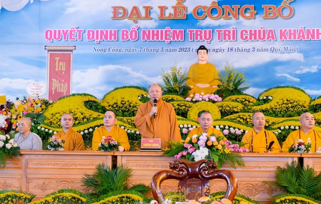 Thượng tọa Thích Tâm Định ban đạo từ