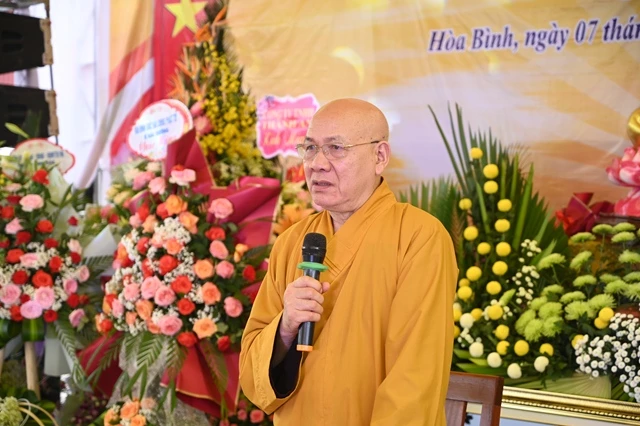 Hòa thượng Thích Quảng Tùng ban đạo từ Hòa thượng Thích Quảng Tùng ban đạo từ