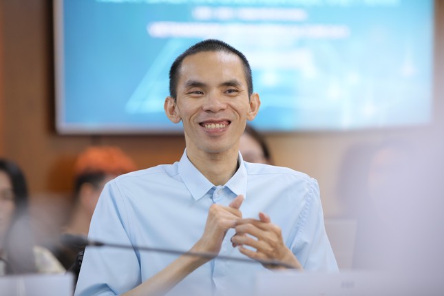 Anh Nguyễn Chánh Tín Anh Nguyễn Chánh Tín