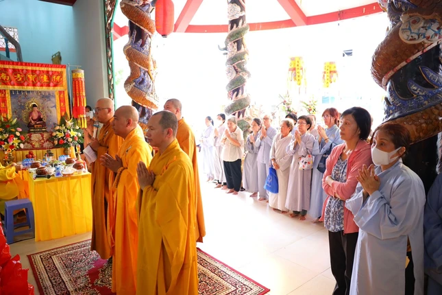 Đại đức Thích Tịnh Huệ dâng lời tưởng niệm Đại đức Thích Tịnh Huệ dâng lời tưởng niệm