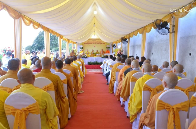Quang cảnh lễ bổ nhiệm trụ trì tu viện Vạn Liên