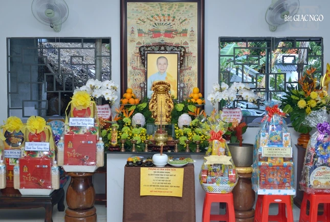 Di ảnh Ni trưởng Thích nữ Chơn Hảo, nguyên trụ trì tu viện Vạn Liên