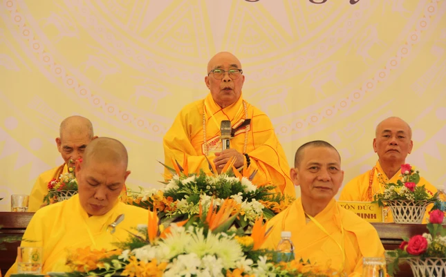 Hòa thượng Thích Thiện Tấn ban đạo từ