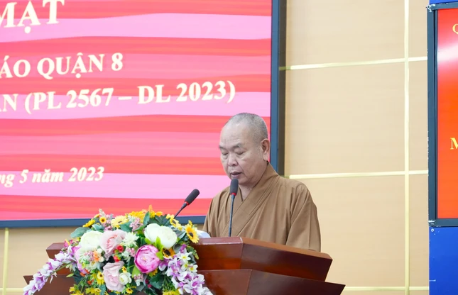 Thượng tọa Thích Huệ Công phát biểu