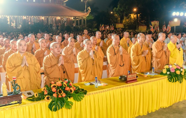 Niệm Phật cầu gia hộ