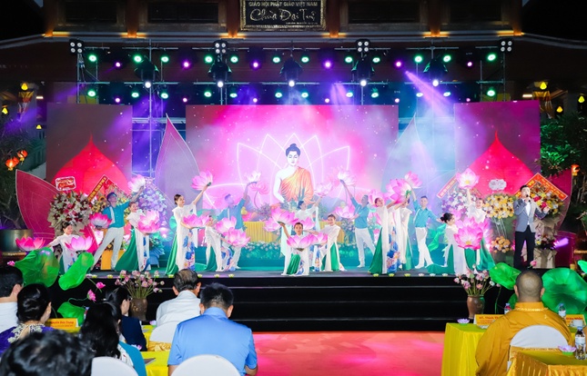 Chương trình nghệ thuật chào mừng Chương trình nghệ thuật chào mừng