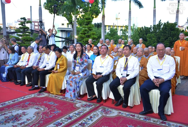 Đại biểu tham dự