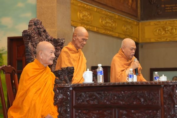 Hòa thượng Thích Giác Toàn phát biểu Hòa thượng Thích Giác Toàn phát biểu