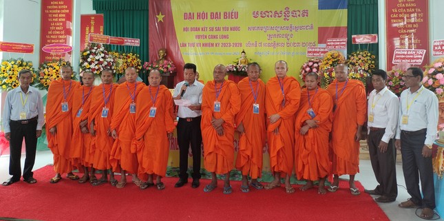 Hội Đoàn kết Sư sãi yêu nước H.Càng Long, nhiệm kỳ 2023-2028 ra mắt và phát biểu nhận nhiệm vụ tại đại hội