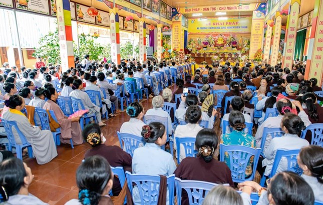 Quang cảnh buổi lễ Quang cảnh buổi lễ