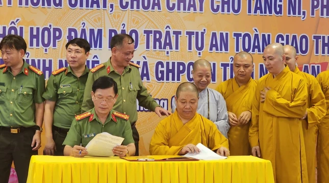 Ký kết chương trình quy chế phối hợp đảm bảo trật tự an toàn giao thông giữa Ban Trị sự với Công an tỉnh Nghệ An