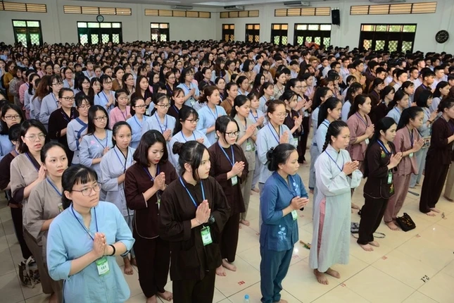 Chùa Hoằng Pháp đã tổ chức gần 500 khóa tu dành cho các bạn trẻ