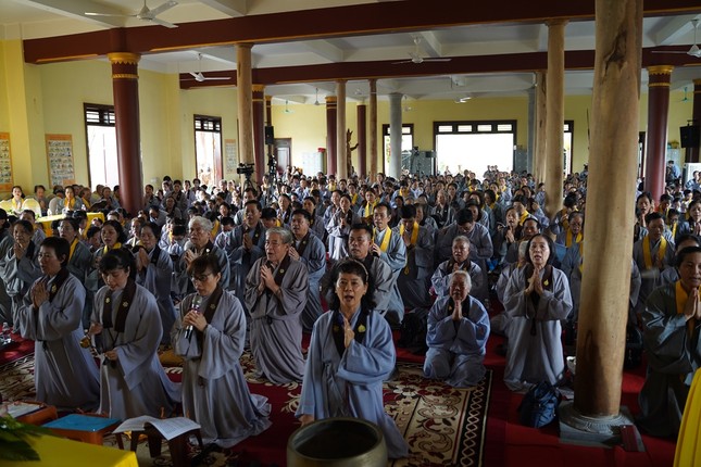 Đồng tụng thời kinh Bổn môn Pháp hoa