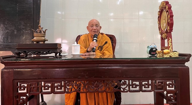 Hòa thượng Thích Minh Thông thuyết giảng tại hạ trường chùa Tuyền Lâm Hòa thượng Thích Minh Thông thuyết giảng tại hạ trường chùa Tuyền Lâm