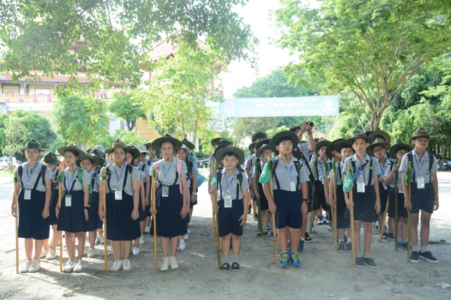 Đoàn sinh tham gia trại huấn luyện A Nô Ma, Ni Liên và Tuyết Sơn