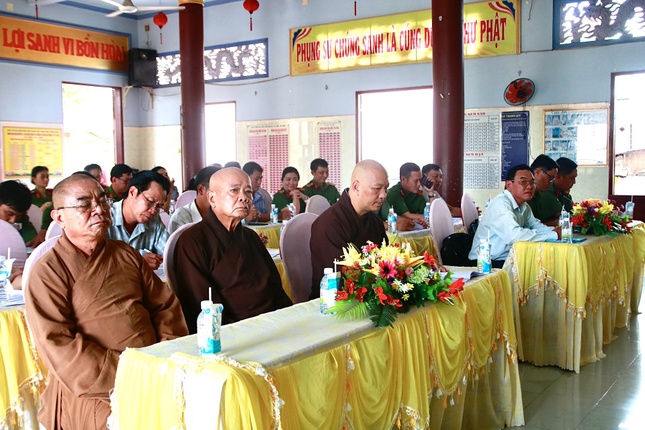 Chư tôn đức tham dự