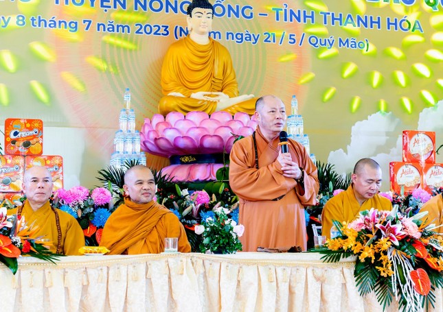 Thượng tọa Thích Tâm Định ban đạo từ Thượng tọa Thích Tâm Định ban đạo từ