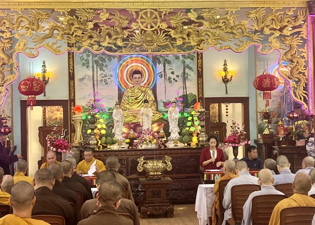 Quang cảnh buổi chia sẻ chuyên đề tại chùa Giác Nguyên Quang cảnh buổi chia sẻ chuyên đề tại chùa Giác Nguyên