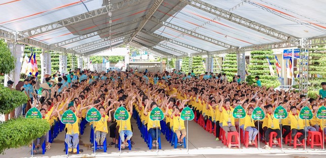 Các bạn trẻ về chùa Đại Bi tu học