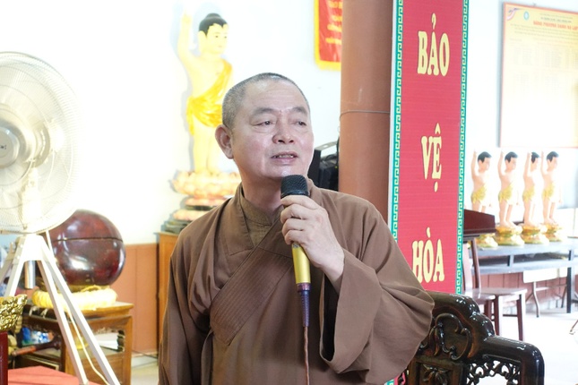Thượng tọa Thích Thanh Hòa phát biểu khai mạc