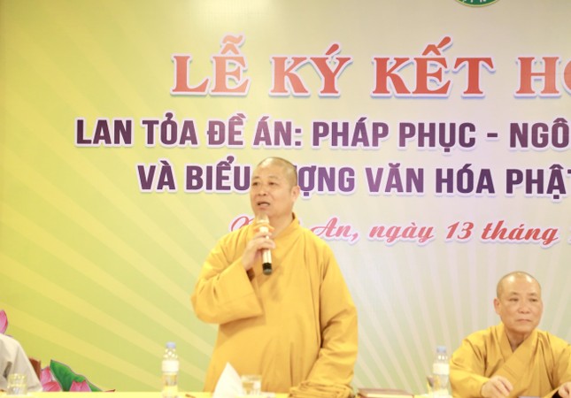 Hòa thượng Thích Thọ Lạc phát biểu khai mạc Hòa thượng Thích Thọ Lạc phát biểu khai mạc