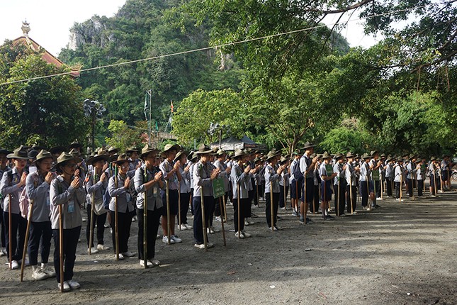 250 đoàn sinh ngành Thiếu tham gia trại họp bạn được tổ chức tại chùa Quán Thế Âm 250 đoàn sinh ngành Thiếu tham gia trại họp bạn được tổ chức tại chùa Quán Thế Âm